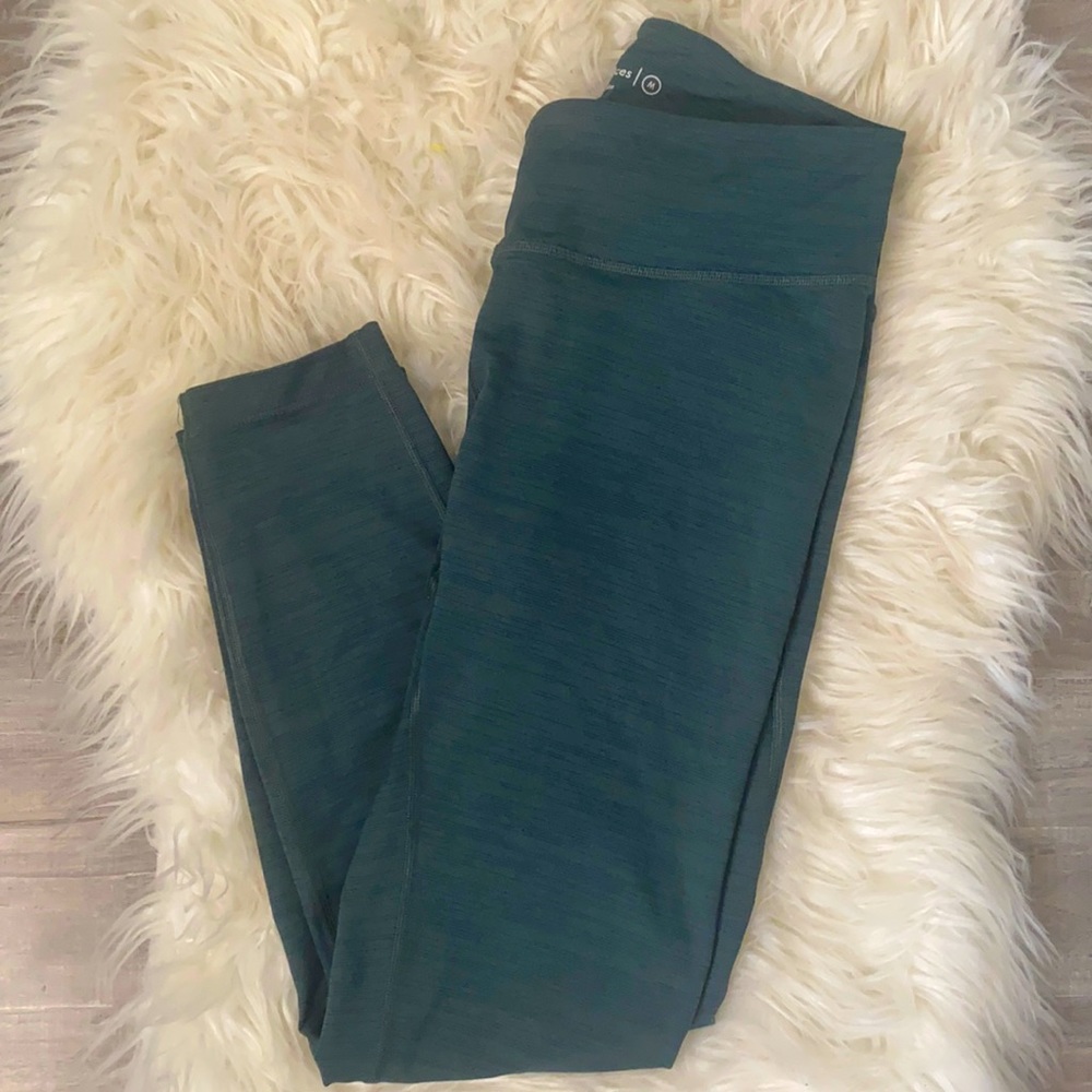 Green outdoor voices 7/8 length / full length leggings